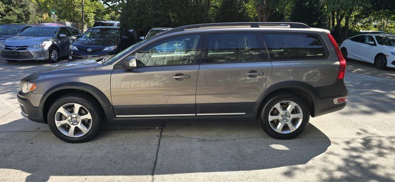 Used 2008 Volvo XC70 3.2 AWD/4WD image 2