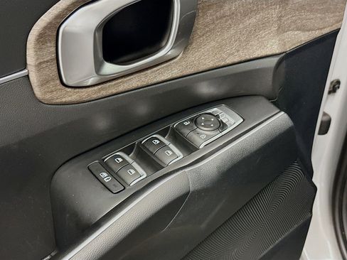 Used 2023 Kia Sorento S w/ Panoramic Sunroof Package AWD/4WD image 15