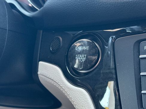Used 2017 Mercedes-Benz SL 450 image 21