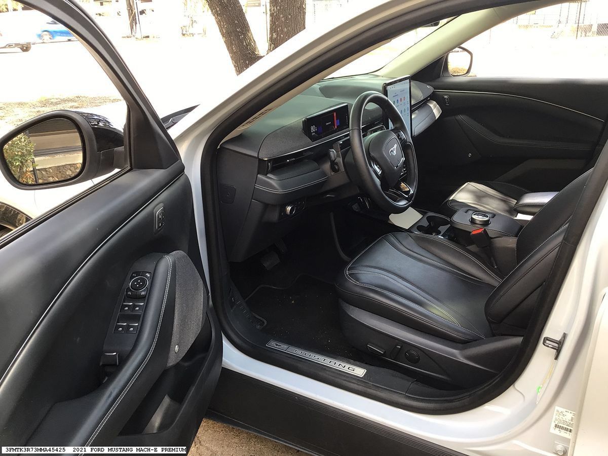 Used 2021 Ford Mustang Mach-E Premium RWD image 8