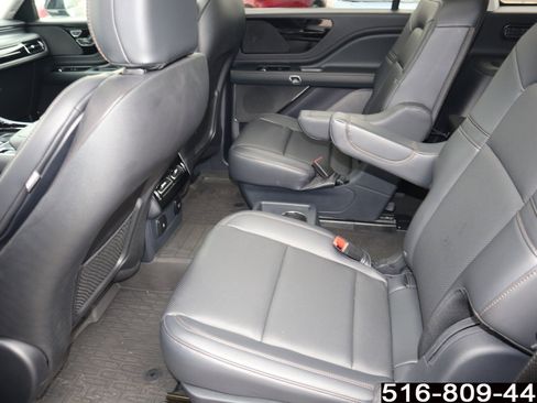 Used 2025 Lincoln Aviator AWD image 22