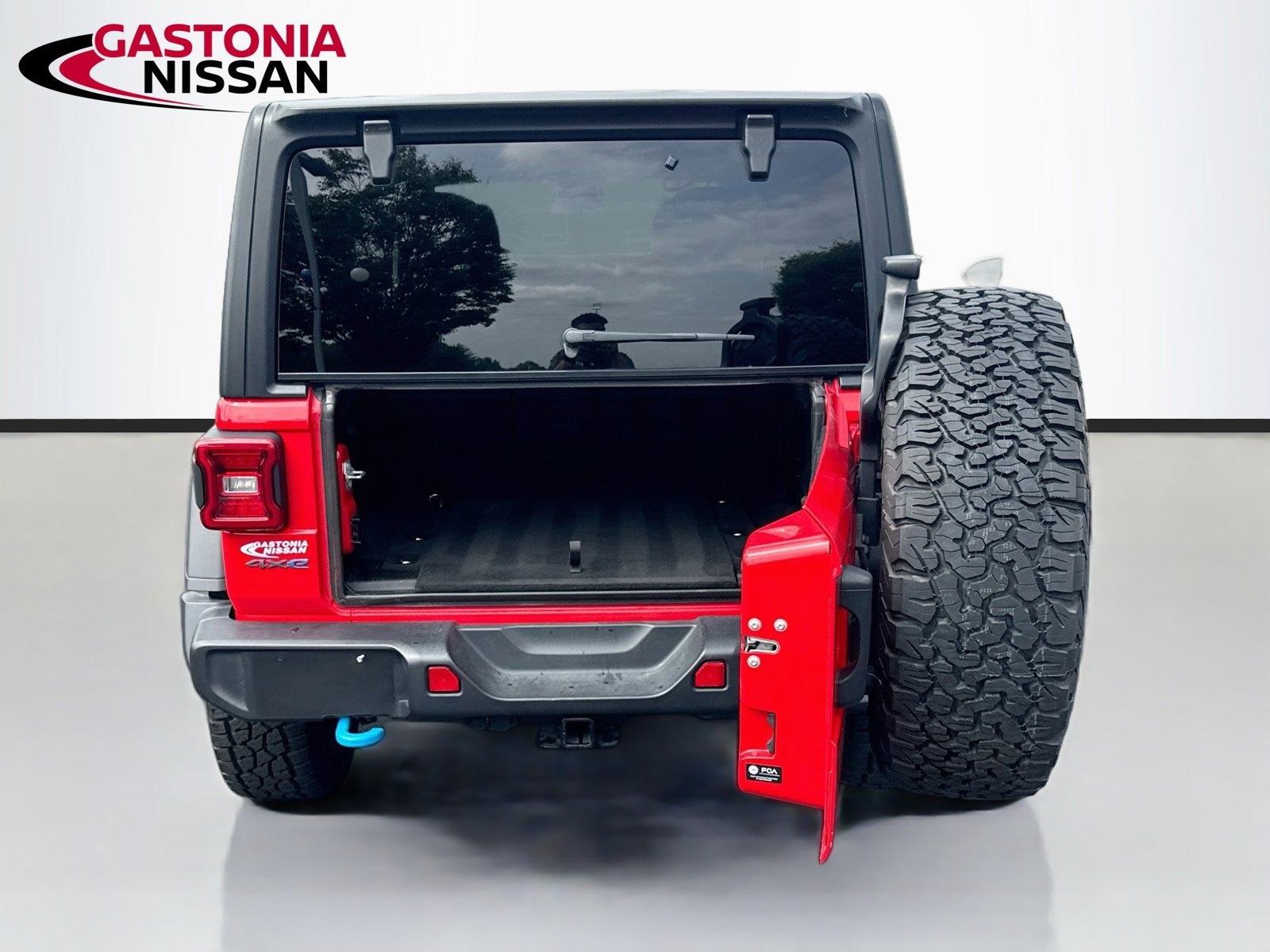 Used 2024 Jeep Wrangler Unlimited Rubicon 4xe AWD/4WD image 34