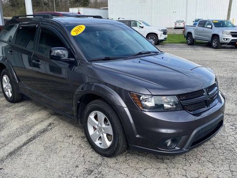 Used 2019 Dodge Journey SE w/ Blacktop Package FWD image 5
