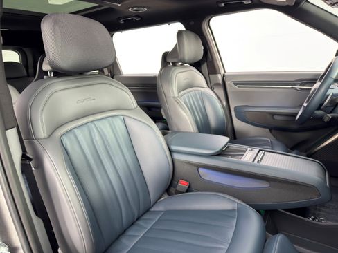 Used 2024 Kia EV9 GT-Line image 39