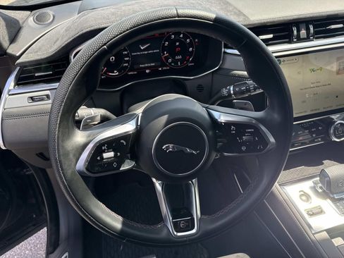 Used 2023 Jaguar F-PACE SVR AWD/4WD image 22