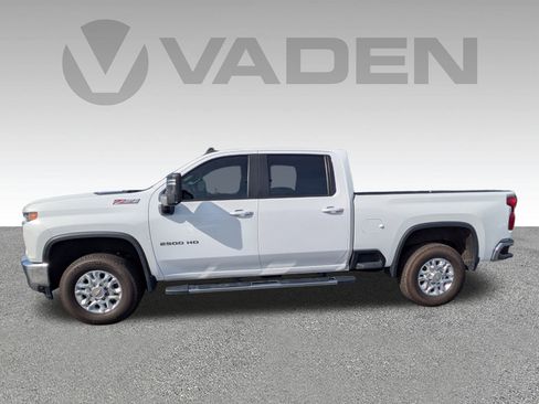 Used 2022 Chevrolet Silverado 2500 LT w/ Convenience Package image 26