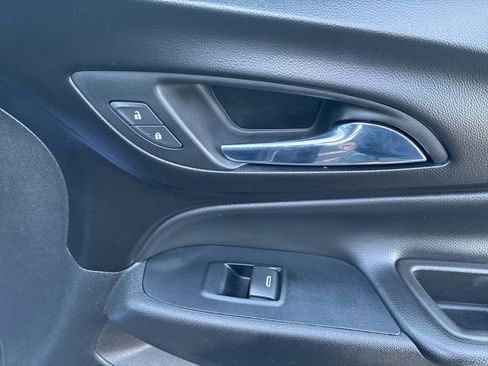 Used 2018 Chevrolet Equinox LT AWD/4WD image 37