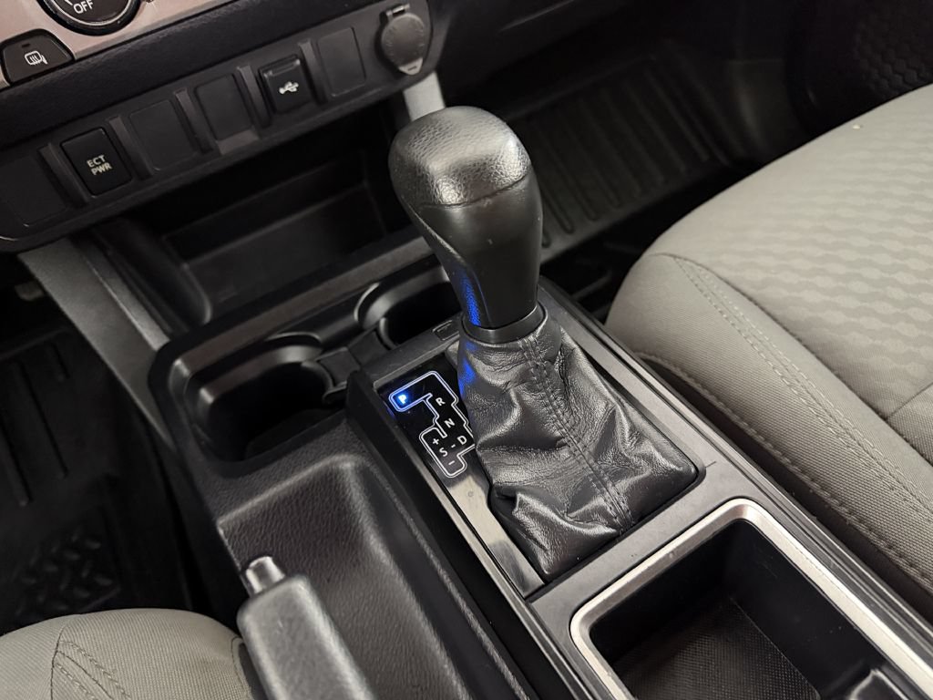 Used 2020 Toyota Tacoma SR RWD image 23