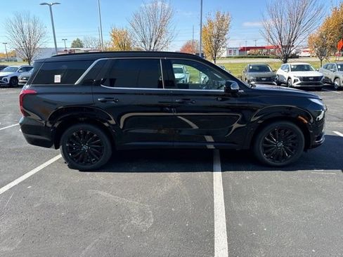 Used 2025 Hyundai Palisade Calligraphy image 4