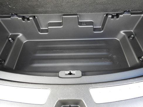 Used 2022 Buick Enclave Essence w/ Trailering Package, 5000 lbs. FWD image 28