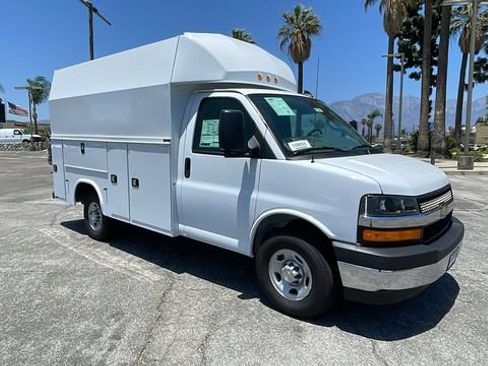 New 2026 Chevrolet Express 3500 w/ Power Convenience Package RWD image 36