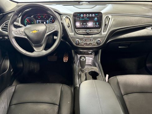 Used 2017 Chevrolet Malibu Limited LTZ w/ Leather Package FWD image 5