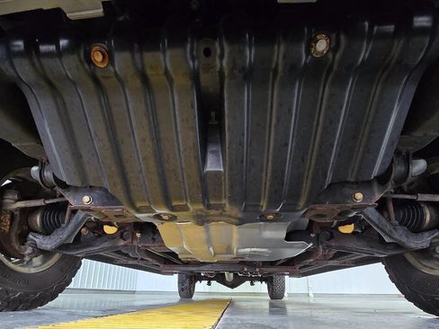 Used 2005 Chevrolet Silverado 2500 LS w/ Heavy-Duty Power Package image 18