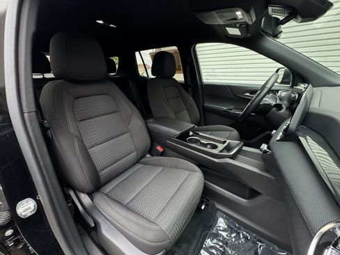Used 2025 Chevrolet Equinox LT FWD image 37