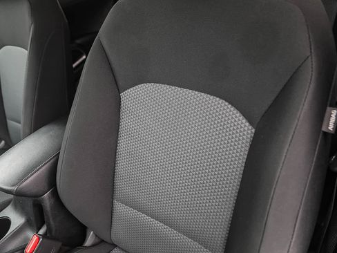 Used 2023 Kia Soul S FWD image 19