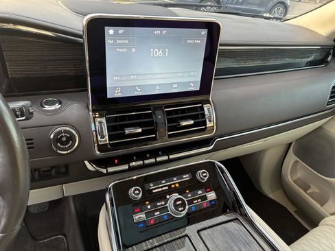 Used 2018 Lincoln Navigator Black Label w/ Cargo Package image 24