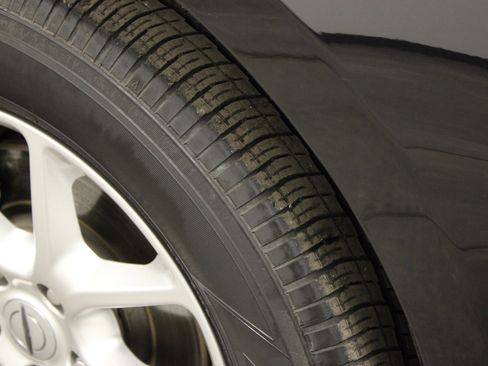 Used 2024 Chrysler Pacifica Touring-L image 11