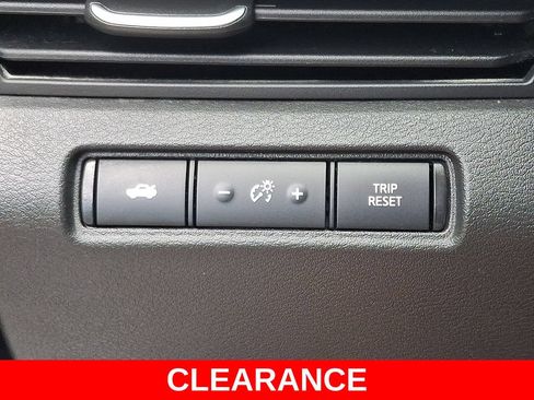 Used 2024 Nissan Altima 2.5 SR FWD image 23