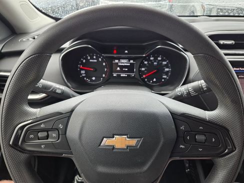 Used 2023 Chevrolet TrailBlazer LT FWD image 28