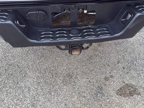 Used 2018 Toyota Tacoma SR5 image 7