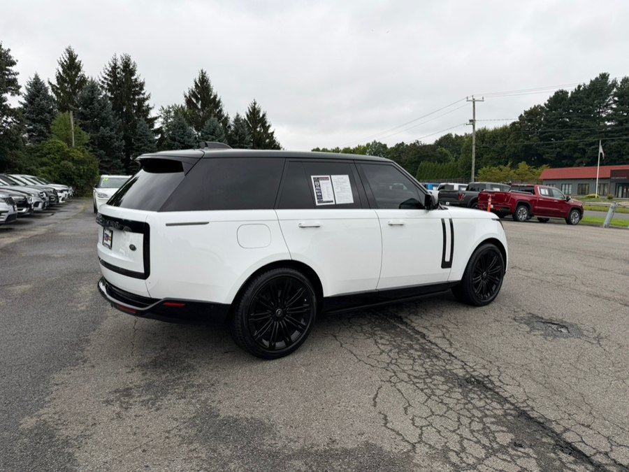 Used 2023 Land Rover Range Rover SE AWD/4WD image 6