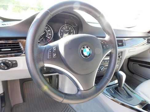 Used 2008 BMW 328i Coupe image 4