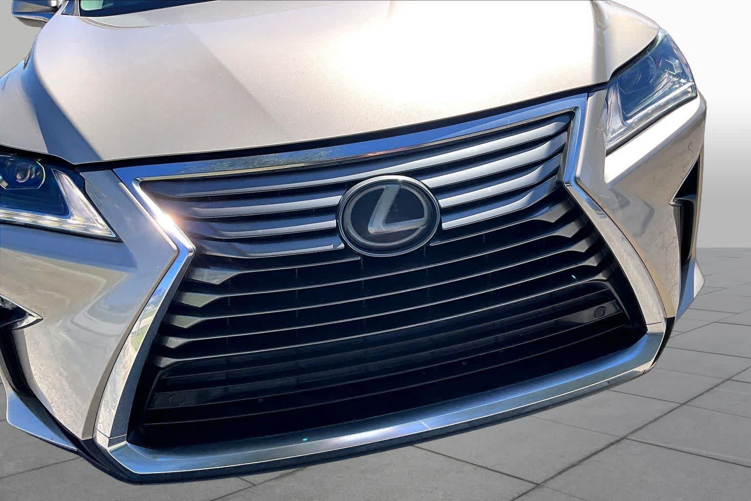 Used 2018 Lexus RX 350 FWD w/ Premium Package image 30
