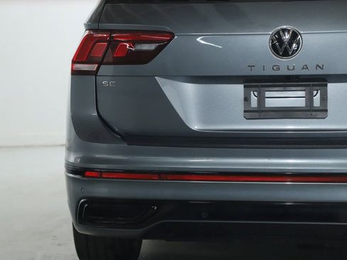 Used 2023 Volkswagen Tiguan SE R-Line FWD image 50