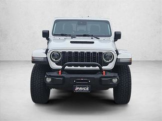 Used 2024 Jeep Gladiator Mojave AWD/4WD video 2