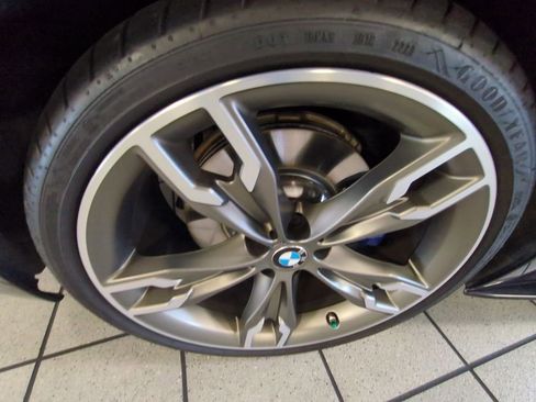 Used 2019 BMW M550i xDrive image 28