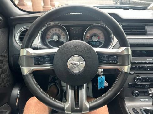 Used 2012 Ford Mustang Premium RWD image 13