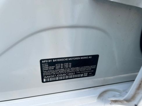 Used 2021 BMW 330i xDrive Sedan w/ M Sport Package image 23