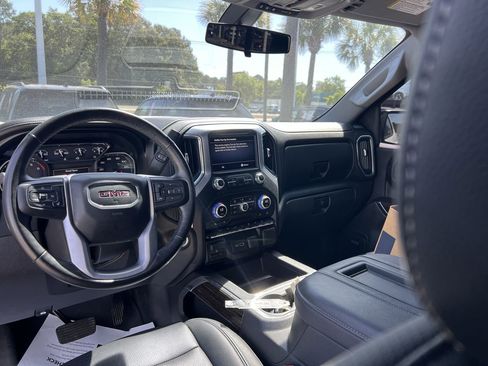 Used 2021 GMC Sierra 1500 Elevation w/ Preferred Package image 30