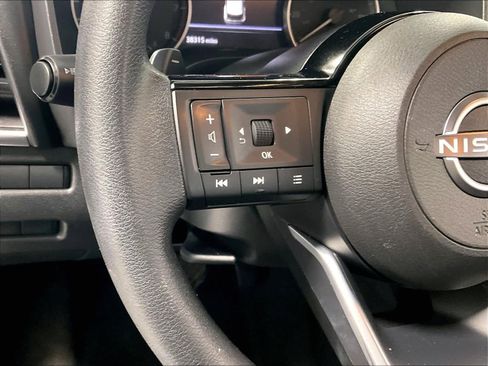 Certified 2023 Nissan Rogue SV image 23