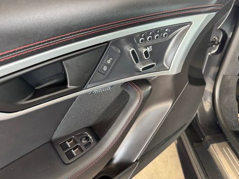 Used 2020 Jaguar F-TYPE Convertible image 5