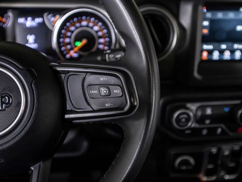 Used 2023 Jeep Gladiator Sport AWD/4WD image 38