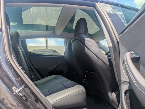 Used 2025 Tesla Model 3 Long Range RWD image 13