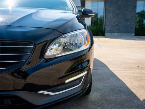 Used 2015 Volvo V60 T5 Premier Plus FWD image 3