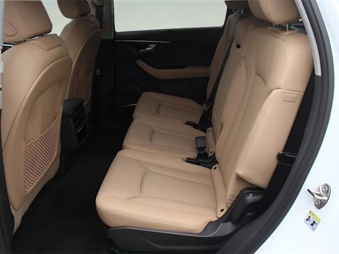 New 2025 Audi Q7 3.0T Premium Plus image 13