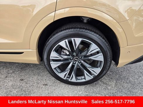 Used 2024 Audi Q8 Premium Plus AWD/4WD image 12