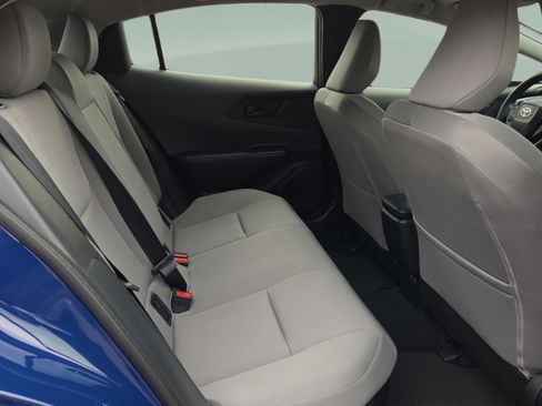 Certified 2025 Toyota Prius LE FWD image 16