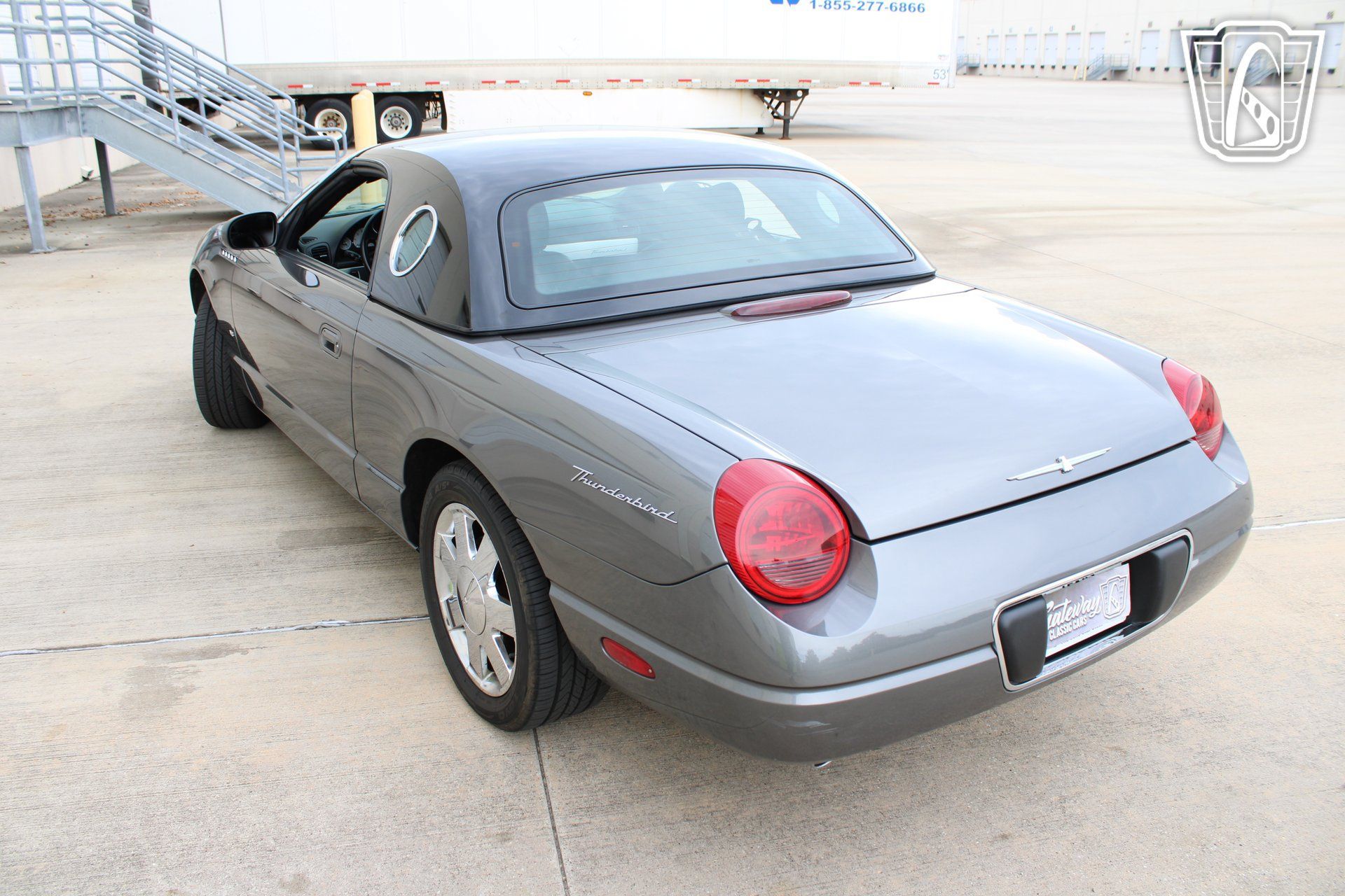 Used 2003 Ford Thunderbird RWD image 15