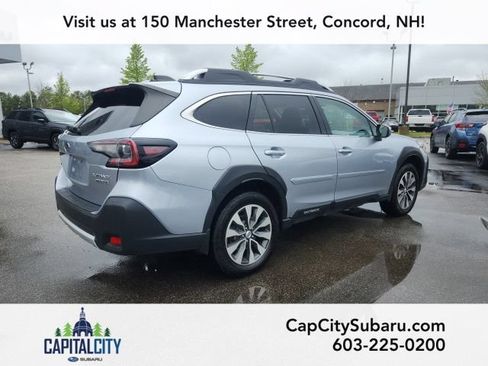 Used 2023 Subaru Outback Touring AWD/4WD image 6
