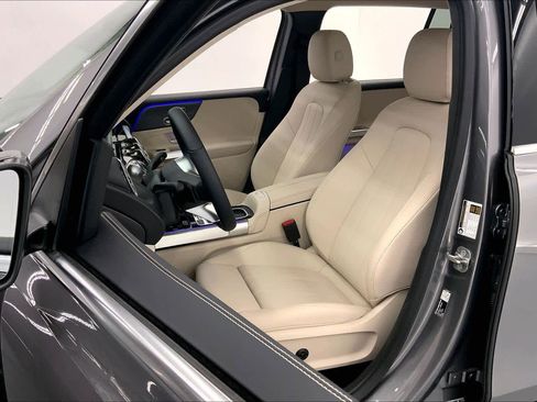 New 2026 Mercedes-Benz GLB 250 image 22