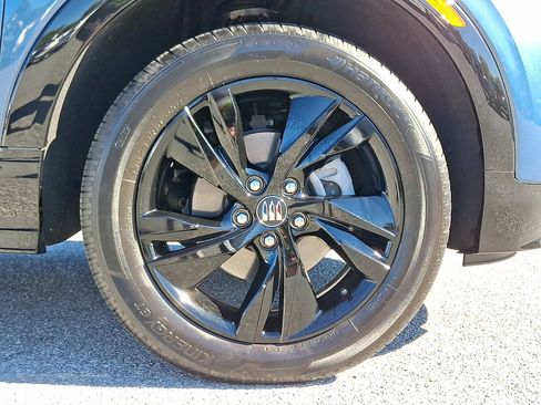 Used 2025 Buick Encore GX Sport Touring w/ Comfort Package image 8