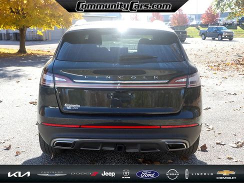 Certified 2022 Lincoln Nautilus Reserve w/ Equipment Group 202A image 6