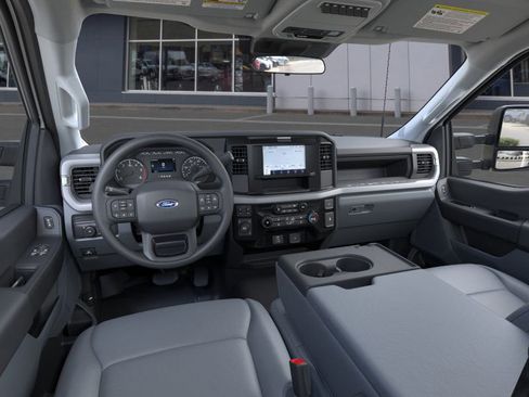 New 2026 Ford F350 XL w/ XL Chrome Package image 9