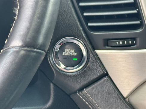 Used 2019 GMC Yukon XL Denali AWD/4WD image 26