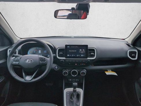 New 2026 Hyundai Venue SEL FWD image 18