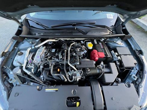 Certified 2025 Nissan Sentra SR image 33